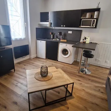 Apartament Laurema's *